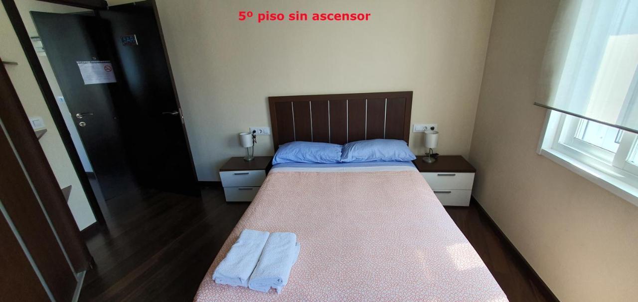 Coqueto Apartamento De 2 Habitaciones En Zona Estacion Tren La Coruña Esterno foto