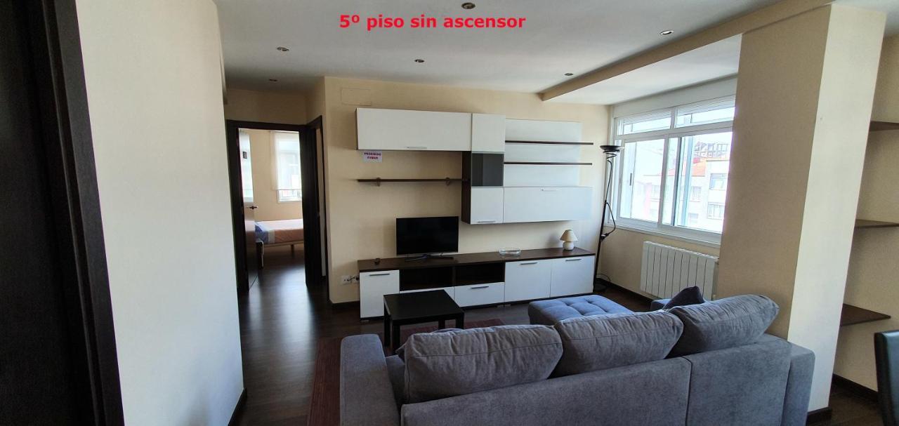 Coqueto Apartamento De 2 Habitaciones En Zona Estacion Tren La Coruña Esterno foto